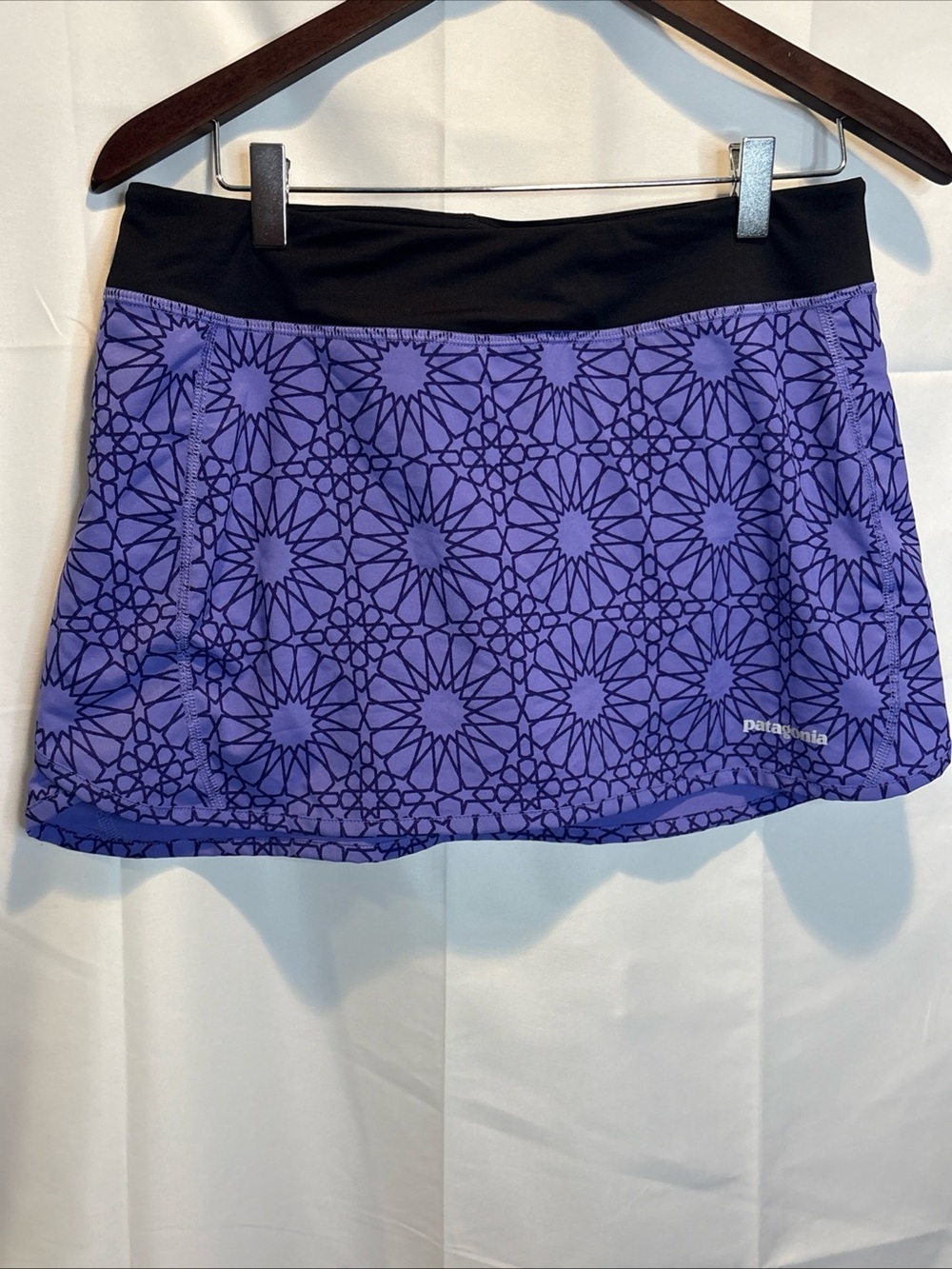 Patagonia Purple Geometric Athletic Skort with Black Waistband